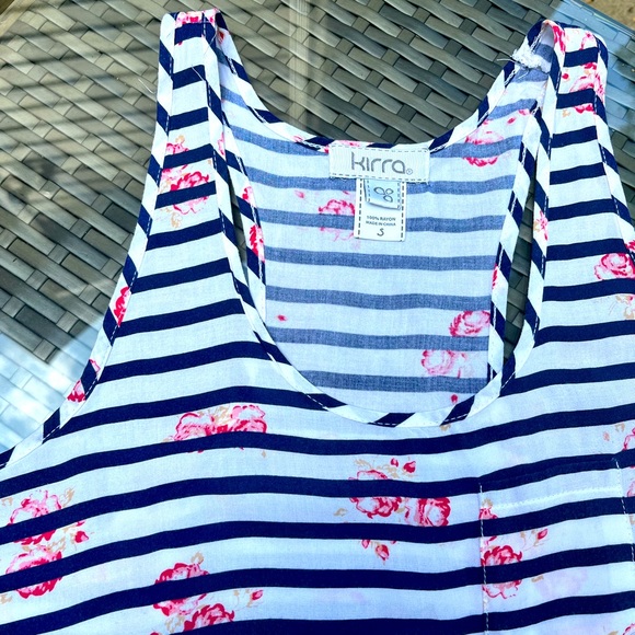 Kirra Floral Top - Picture 3 of 5